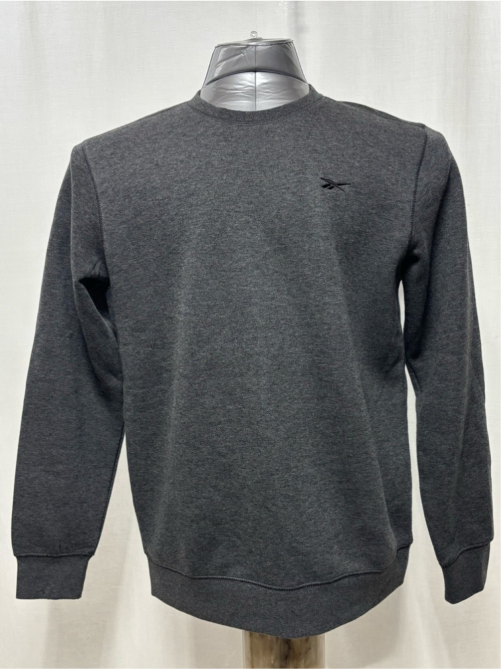 Reebok Men's Crewneck Sweatshirt Charcoal Gray Small everyday casual active 402
